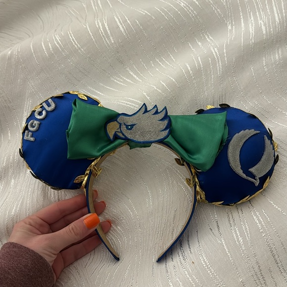 Fgcu Minnie ears custom made - Picture 4 of 4